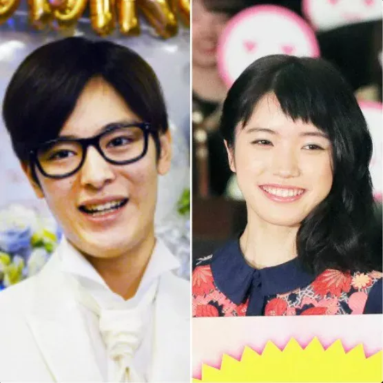 笑顔の塩野瑛久と美山加恋